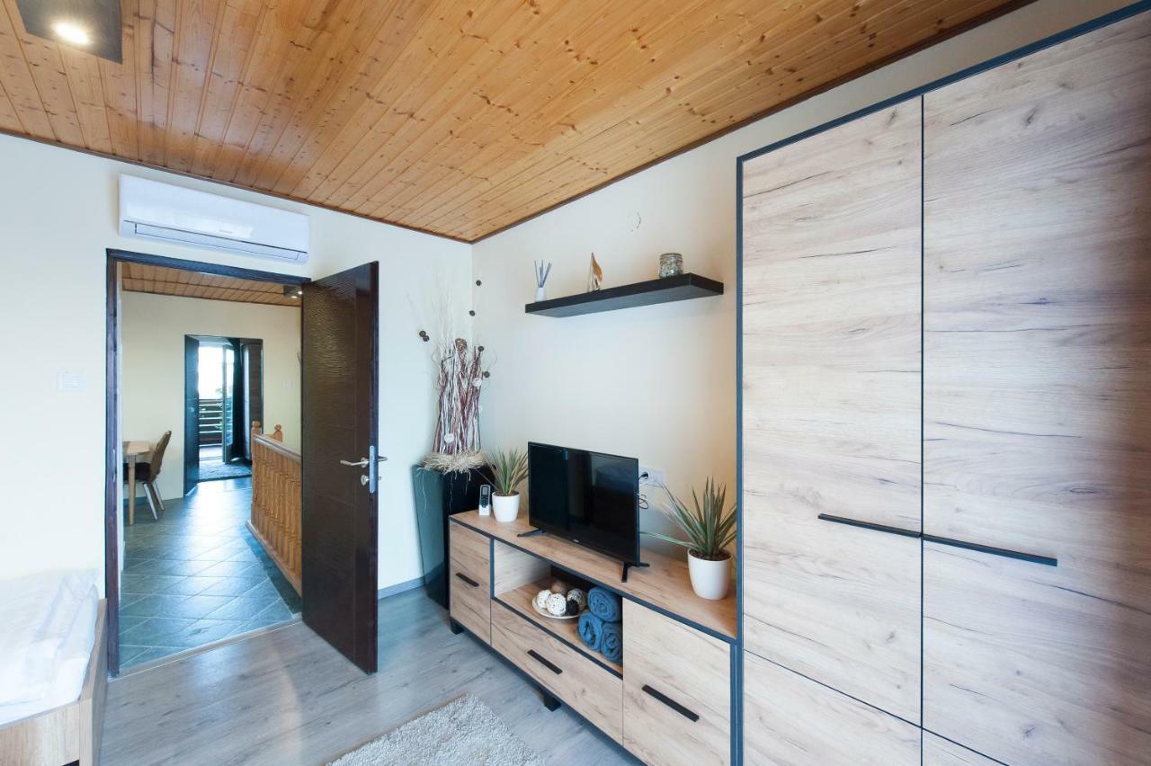 Bier-Lak Apartman House 71 Balatonlelle Zewnętrze zdjęcie